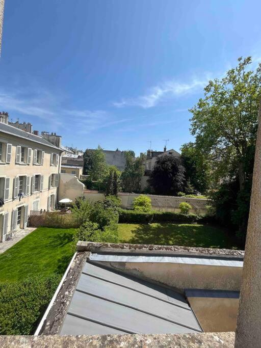 Chateau A 10 Min A Pied Appartamento